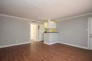 2011 Marshall St, Houston, TX 77098 - Photo 8