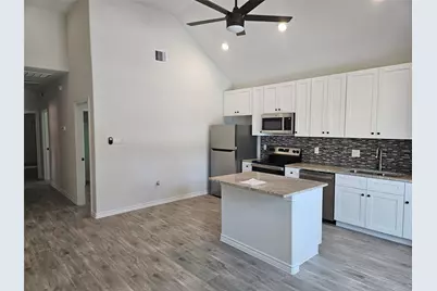 10090 Calendar Street, Willis, TX 77318 - Photo 2