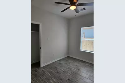 10090 Calendar Street, Willis, TX 77318 - Photo 16