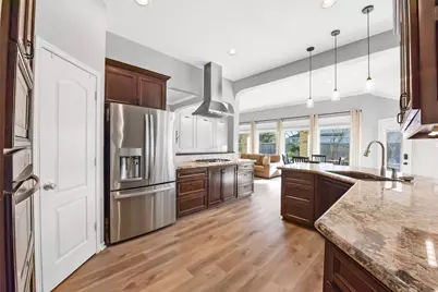 1814 Sandy Lake Drive, Friendswood, TX 77546 - Photo 10