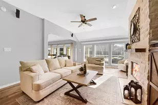 1814 Sandy Lake Dr, Friendswood, TX 77546 - Photo 14