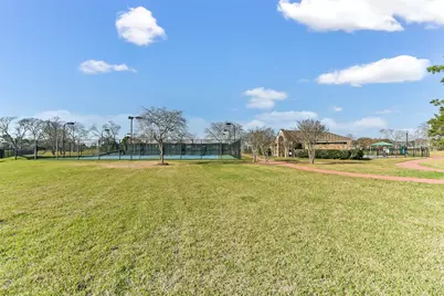 1814 Sandy Lake Drive, Friendswood, TX 77546 - Photo 42