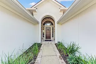 1814 Sandy Lake Dr, Friendswood, TX 77546 - Photo 2