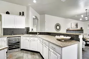 1718 Buckingham Dr, Pasadena, TX 77504 - Photo 6