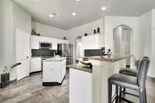 1718 Buckingham Dr, Pasadena, TX 77504 - Photo 1