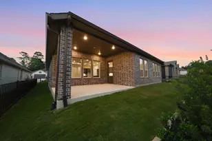 10025 Larkin Cv, Willis, TX 77318 - Photo 36