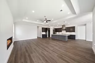 10025 Larkin Cv, Willis, TX 77318 - Photo 2
