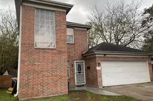 5330 Longmeadow St, Houston, TX 77033 - Photo 1