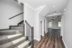 418 N 4th St, Beasley, TX 77417 - Photo 4