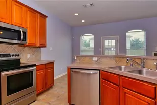 10235 Riderdale Park Ln, Houston, TX 77070 - Photo 8