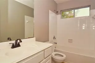 10235 Riderdale Park Ln, Houston, TX 77070 - Photo 12