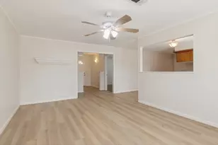 407 Holly Ln, Conroe, TX 77304 - Photo 4