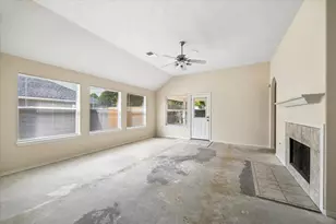 8315 Tarragon Lane E, Baytown, TX 77521 - Photo 8