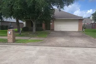8315 Tarragon Lane E, Baytown, TX 77521 - Photo 1