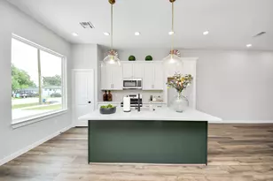 7910 Gladstone St, Houston, TX 77051 - Photo 2