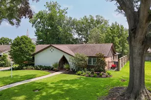 18319 Hereford Ln, Houston, TX 77058 - Photo 6