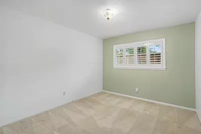 18319 Hereford Lane, Houston, TX 77058 - Photo 14
