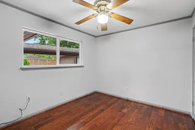 18319 Hereford Lane, Houston, TX 77058 - Photo 16