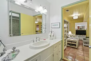 18319 Hereford Ln, Houston, TX 77058 - Photo 8