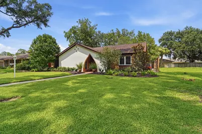 18319 Hereford Lane, Houston, TX 77058 - Photo 26