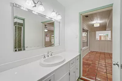 18319 Hereford Lane, Houston, TX 77058 - Photo 12