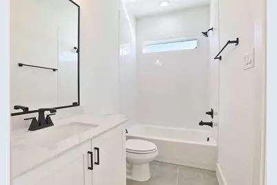 1018 W 15th 1/2 Street #B, Houston, TX 77008 - Photo 42