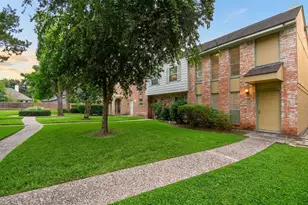 427 Sunset Dr, Dickinson, TX 77539 - Photo 1