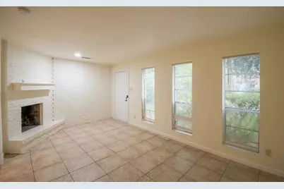 427 Sunset Drive #7, Dickinson, TX 77539 - Photo 2