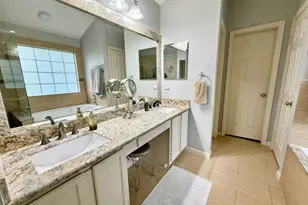 65 S Hidden View Cir, The Woodlands, TX 77381 - Photo 18