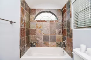 101 Drew St, Houston, TX 77006 - Photo 6