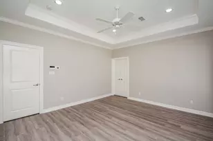 101 Drew St, Houston, TX 77006 - Photo 30