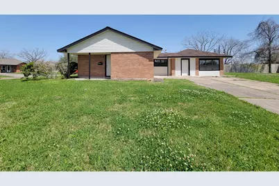 133 S Yaupon Street, Lake Jackson, TX 77566 - Photo 2