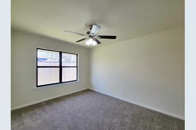 133 S Yaupon Street, Lake Jackson, TX 77566 - Photo 18
