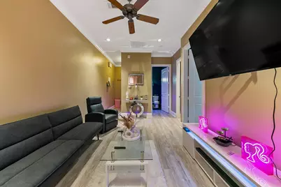 12832 Willow Centre Drive, Houston, TX 77066 - Photo 2