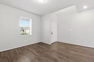 8415 Baywatch Cir, Baytown, TX 77523 - Photo 10