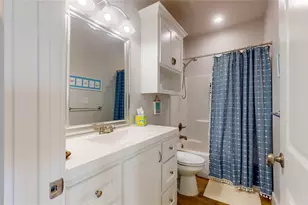 957 Alberdie Dr, Crystal Beach, TX 77650 - Photo 18