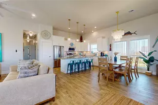 957 Alberdie Dr, Crystal Beach, TX 77650 - Photo 8