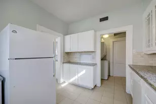 1649 W Main St, Houston, TX 77006 - Photo 12