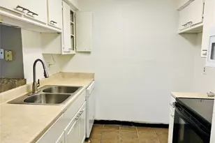 2800 Jeanetta St, Houston, TX 77063 - Photo 6