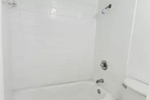 2800 Jeanetta St, Houston, TX 77063 - Photo 10