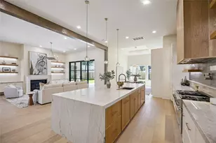 539 W 34th St, Houston, TX 77018 - Photo 6
