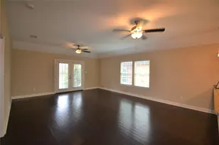 278 Debbie Ln, San Leon, TX 77539 - Photo 6