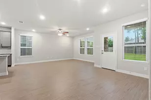 119 Buttonwood Ct, Conroe, TX 77318 - Photo 16