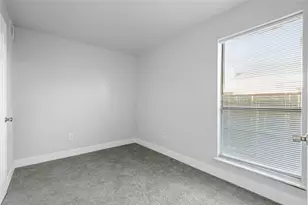 8703 Victorian Village Dr, Houston, TX 77071 - Photo 10