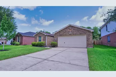 2923 Mustang Meadow Lane, Manvel, TX 77578 - Photo 2