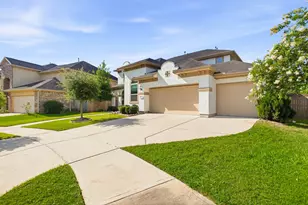 6639 Brady Springs Ln, Sugar Land, TX 77479 - Photo 2
