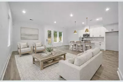 7628 Inwood Hills Lane, Houston, TX 77088 - Photo 4