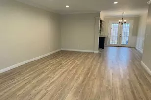 2649 Marilee Ln, Houston, TX 77057 - Photo 2