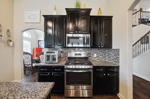 12829 Short Palm Dr, Texas City, TX 77568 - Photo 10