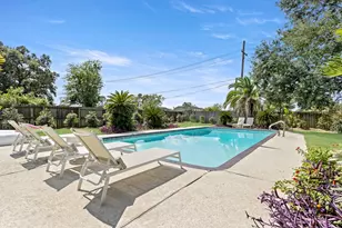 250 W Caldwood Dr, Beaumont, TX 77707 - Photo 48